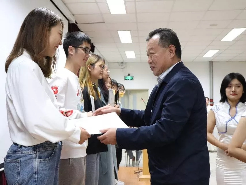 旅游与地理科学学院举行学生会新成员见面会暨聘任仪式